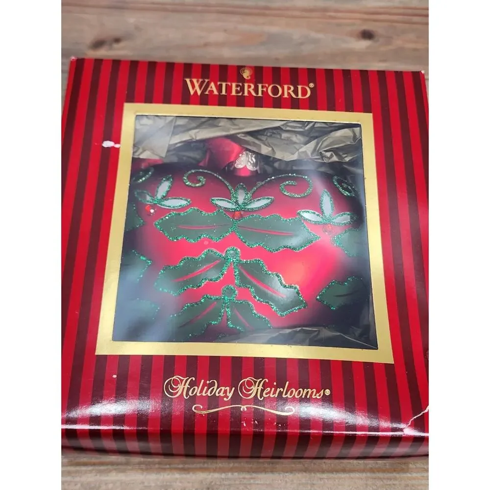 Waterford Ornamen Holiday Heirlooms Red Green Holly Jolly Heart Glass Christmas